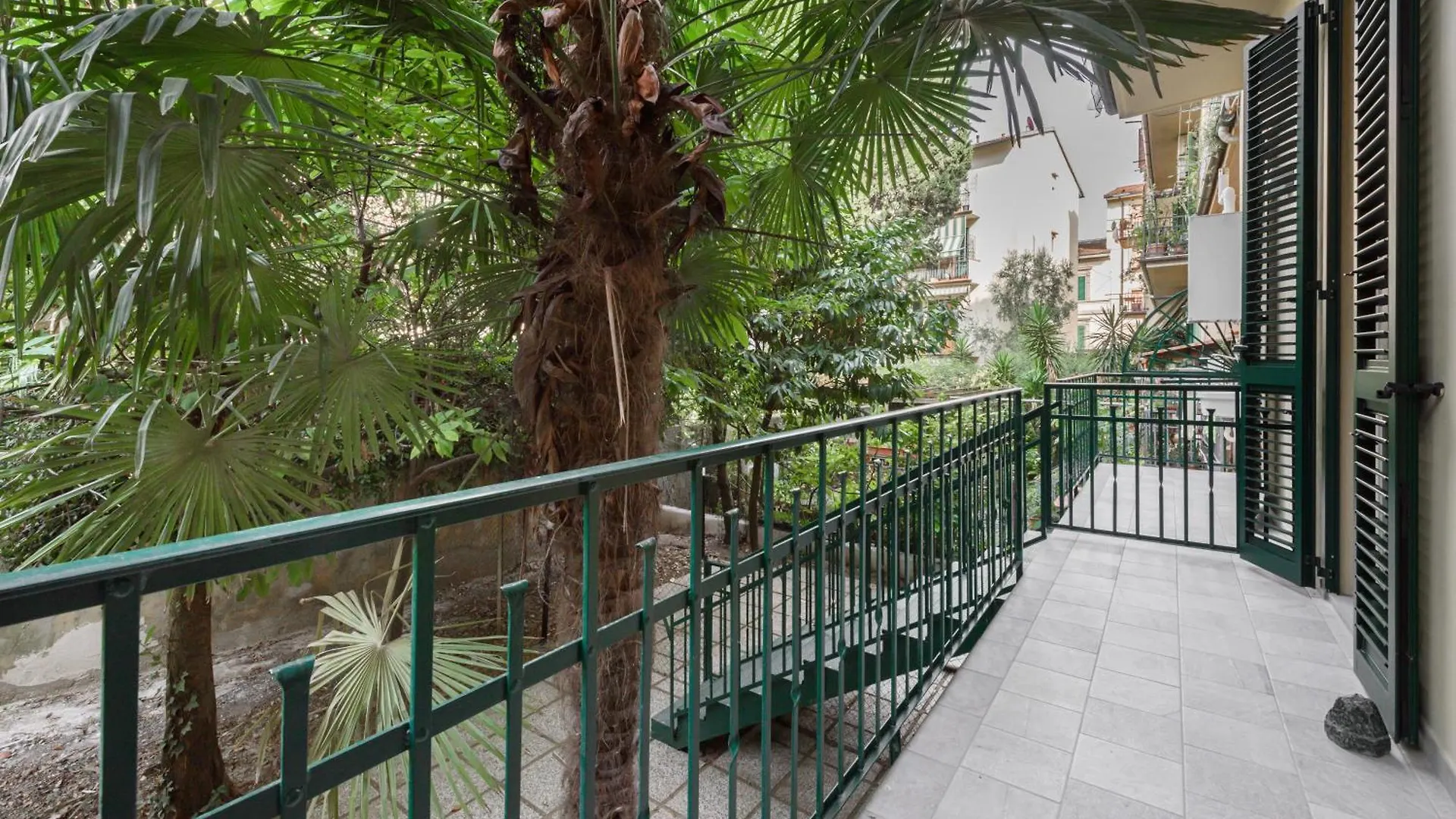 Flora - Brand New Apartment Near Historic Center Florenz