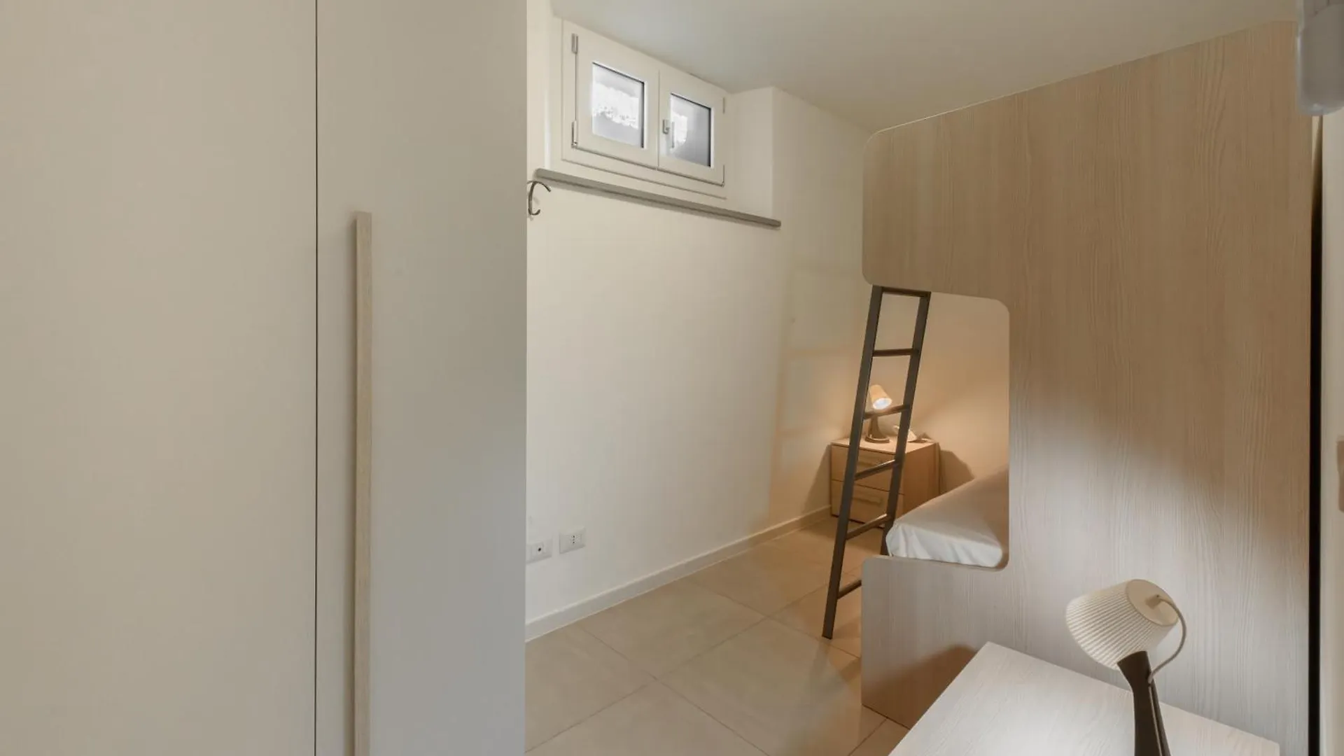 Flora - Brand New Apartment Near Historic Center Florenz